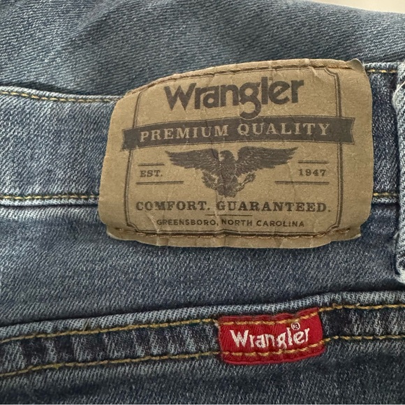 Wrangler Women’s Classic Straight Leg Blue Jeans Size 14 Regular - Picture 6 of 7